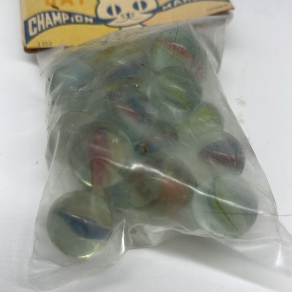 Cat Eye Champion Marbles - Picture 3 of 3